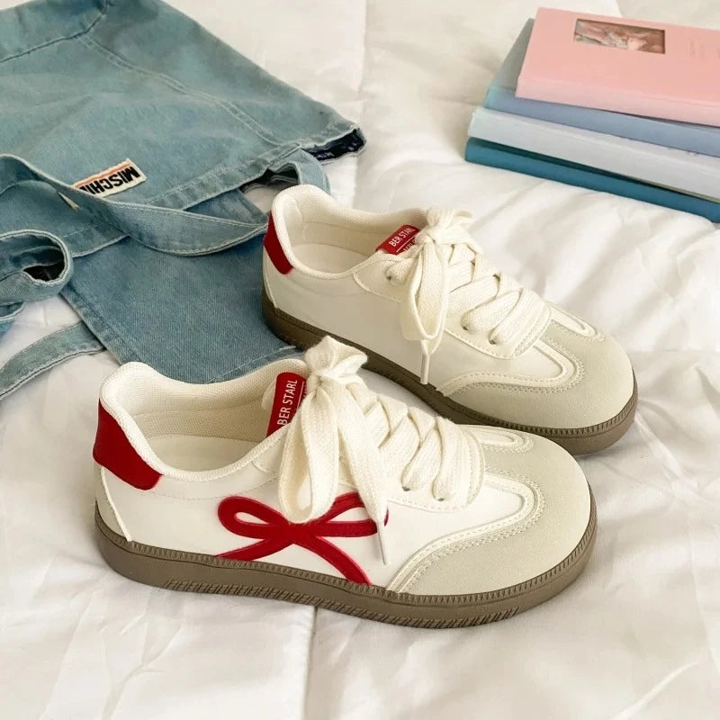 2026 Spring Summer Thick Soled Relaxed Training Shoes Women's New Retro Casual Shoes Student Sports Shoes