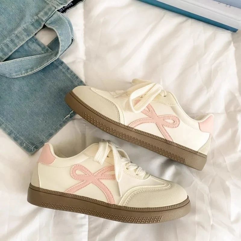2026 Spring Summer Thick Soled Relaxed Training Shoes Women's New Retro Casual Shoes Student Sports Shoes