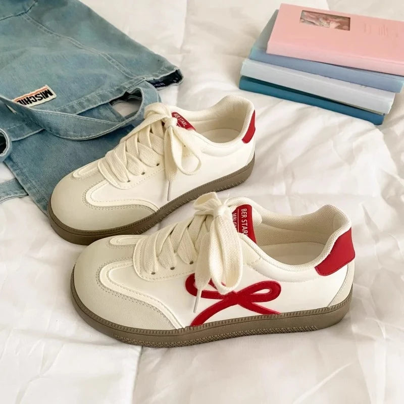2026 Spring Summer Thick Soled Relaxed Training Shoes Women's New Retro Casual Shoes Student Sports Shoes