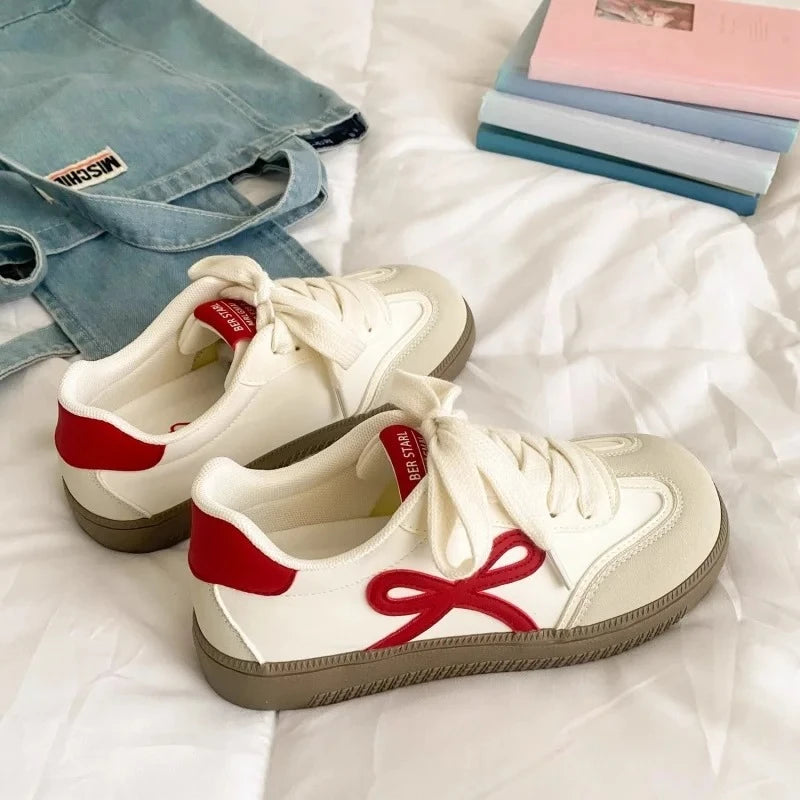 2026 Spring Summer Thick Soled Relaxed Training Shoes Women's New Retro Casual Shoes Student Sports Shoes